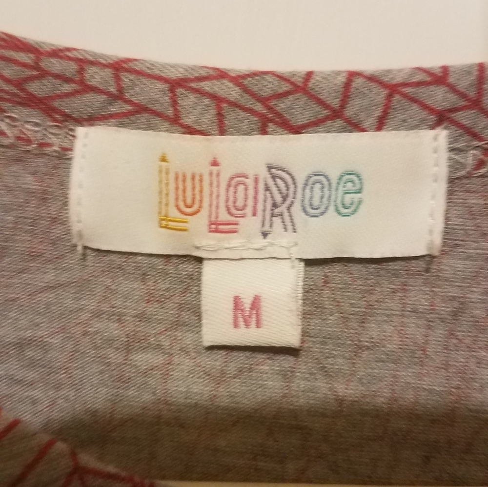 Lularoe Medium Leaf Patrick Tee - image 3
